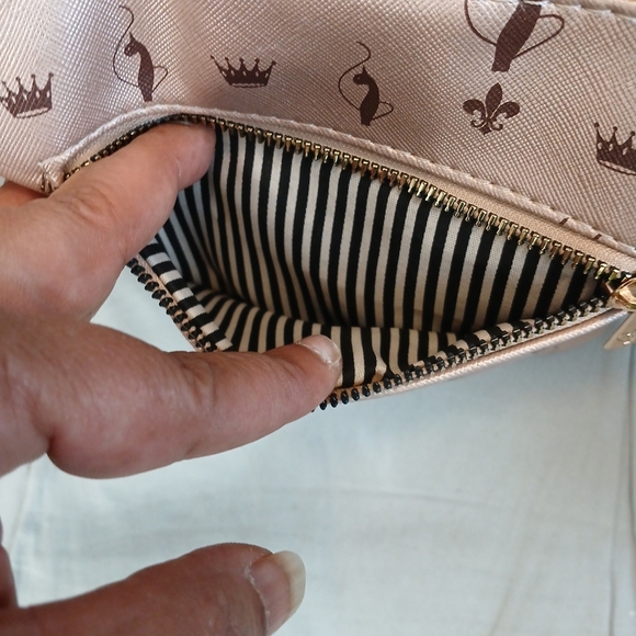 Vintage Y2K Baby Phat Rose Gold and Brown Handbag With Detachable Long Strap - Picture 4 of 9